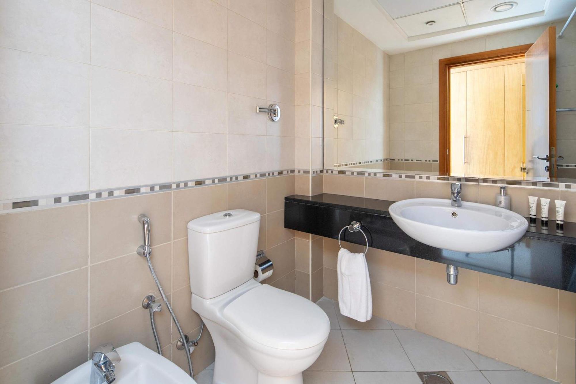 Frank Porter - Trident Grand Dubai Exterior photo